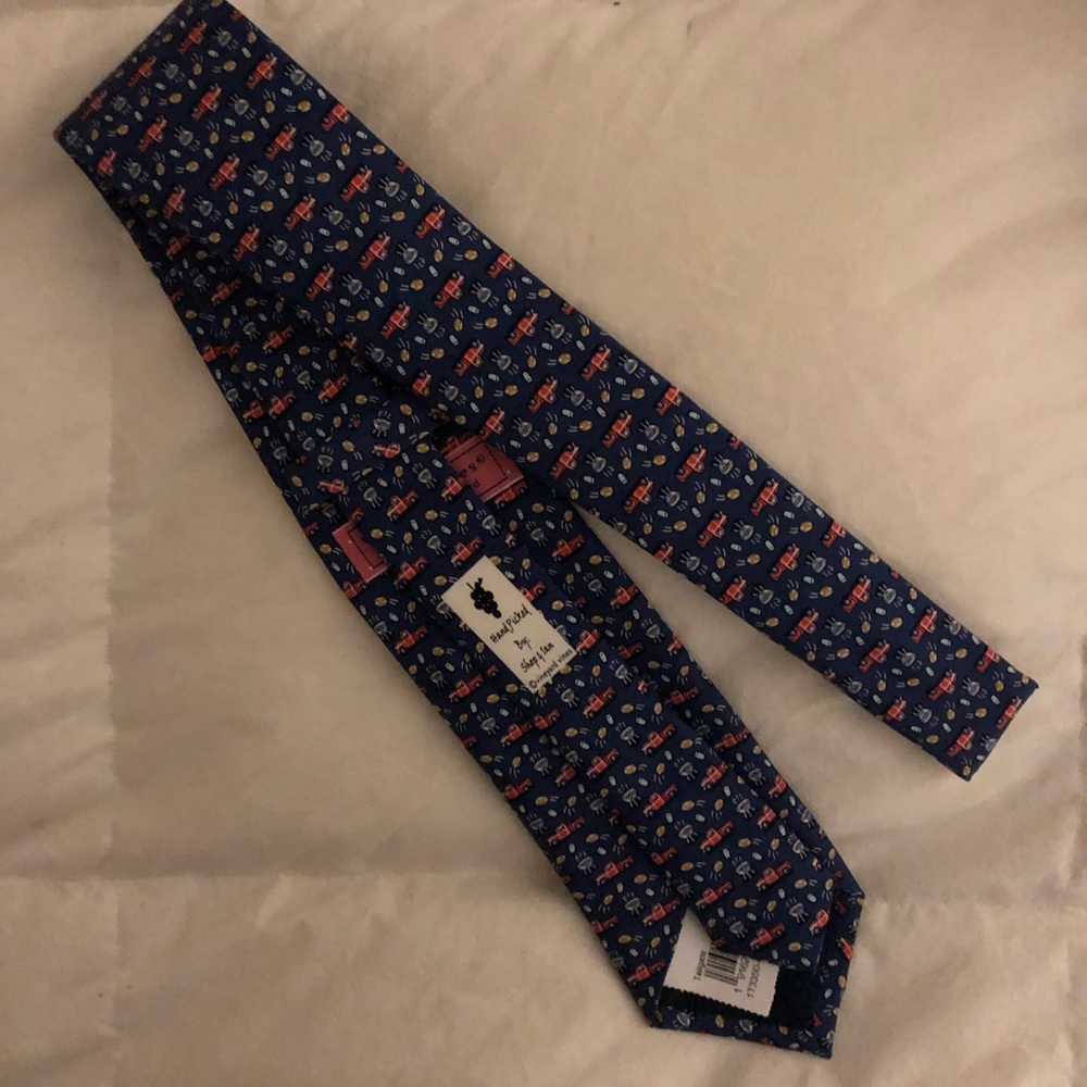 Vineyard Vines BBQ Tie - Navy